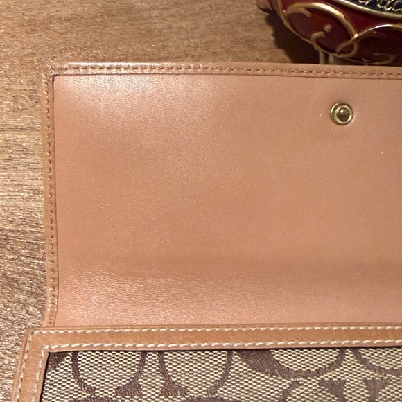 Vintage Coach Wallet - Picture 7 of 13